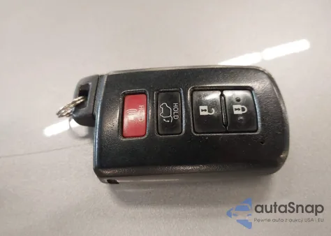 2017 Toyota Rav4 Se из США, поврежденный, VIN 2T3JFREV2HW685637